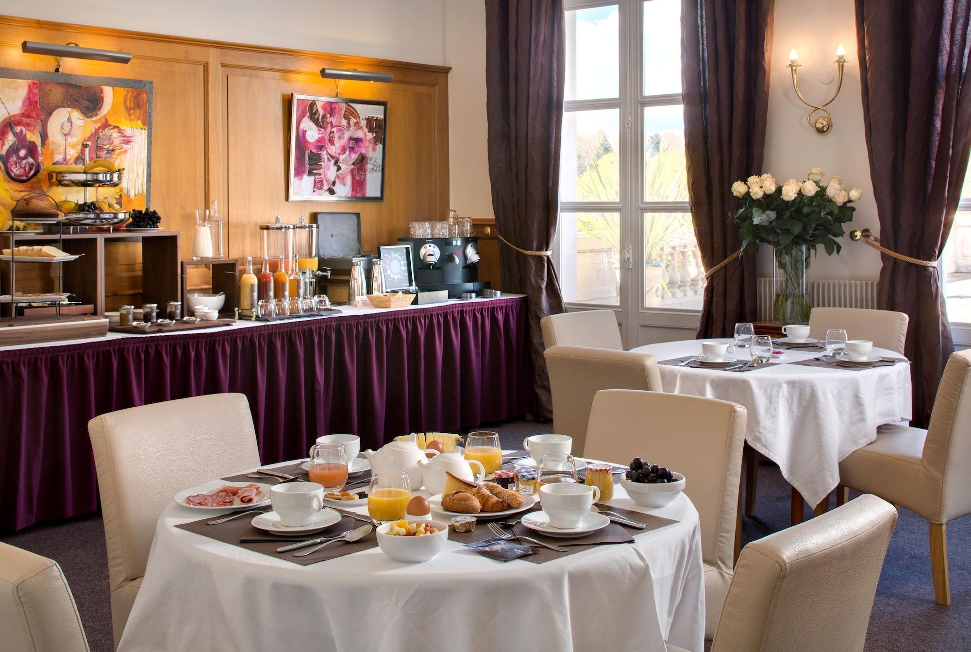 Domaine Et Golf De Vaugouard - La Maison Younan 퐁테네이쉬르로잉 외부 사진